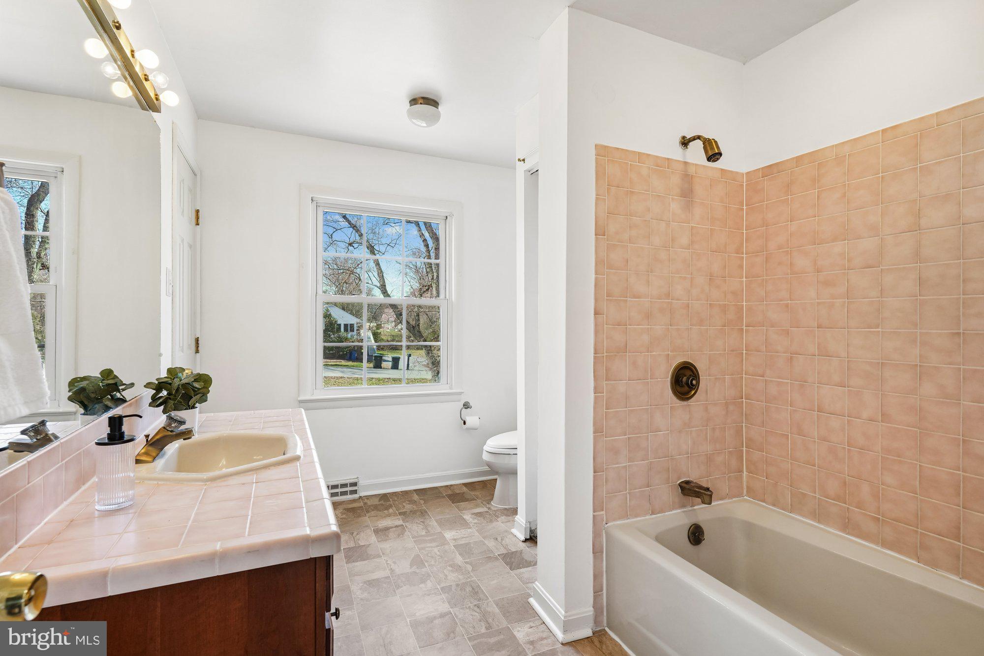 WALNUT HILLS LA PLATA - Residential