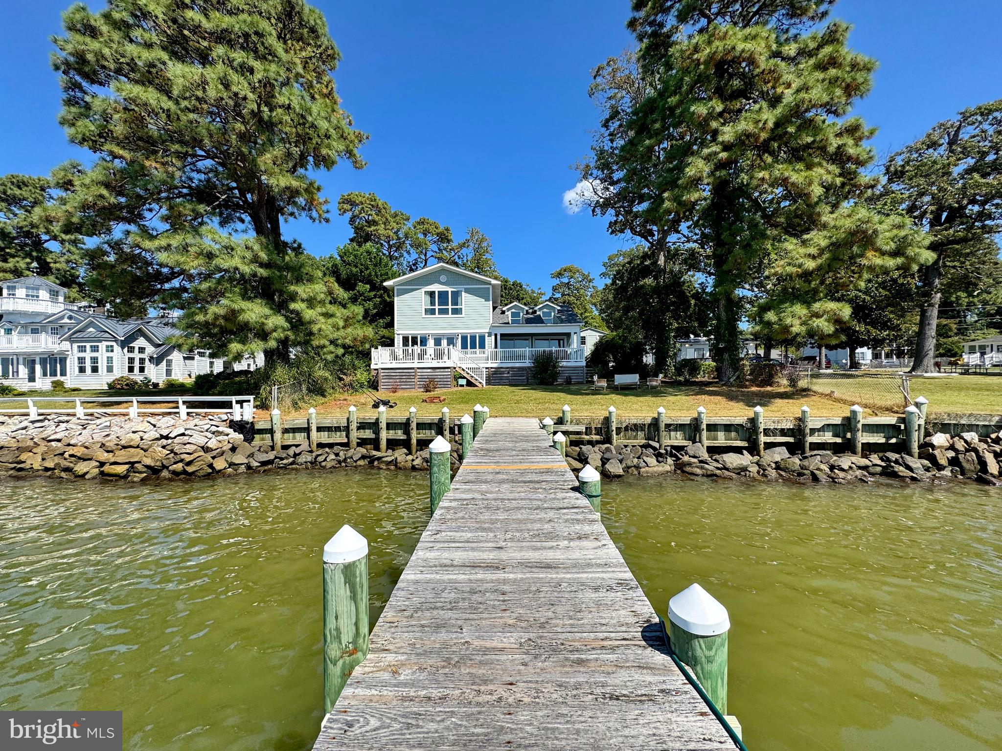COBB ISLAND - Residential