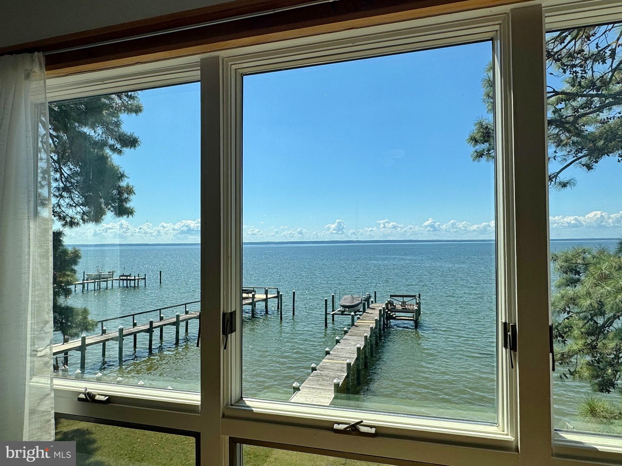 COBB ISLAND - Residential