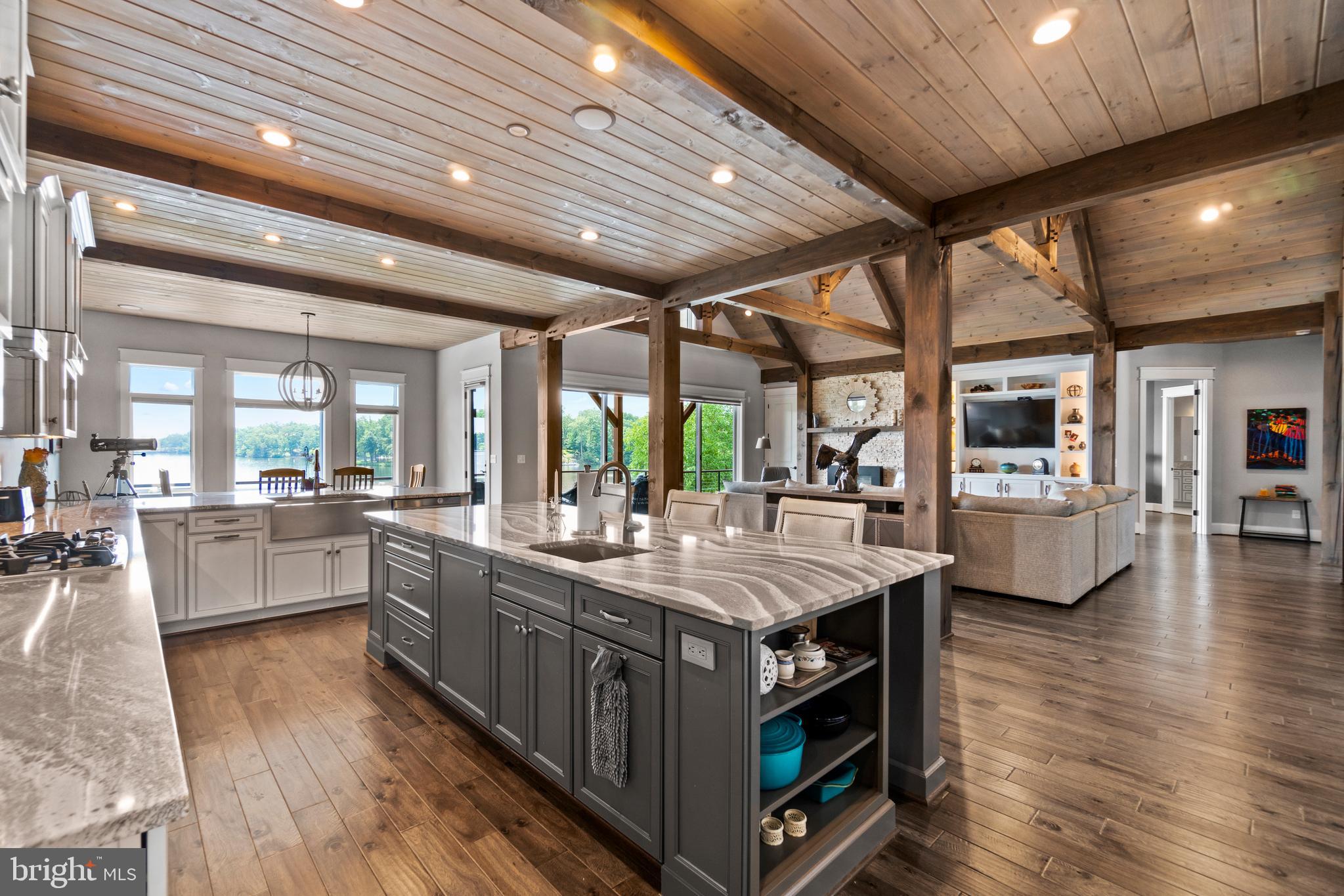 FAWN LAKE - Residential