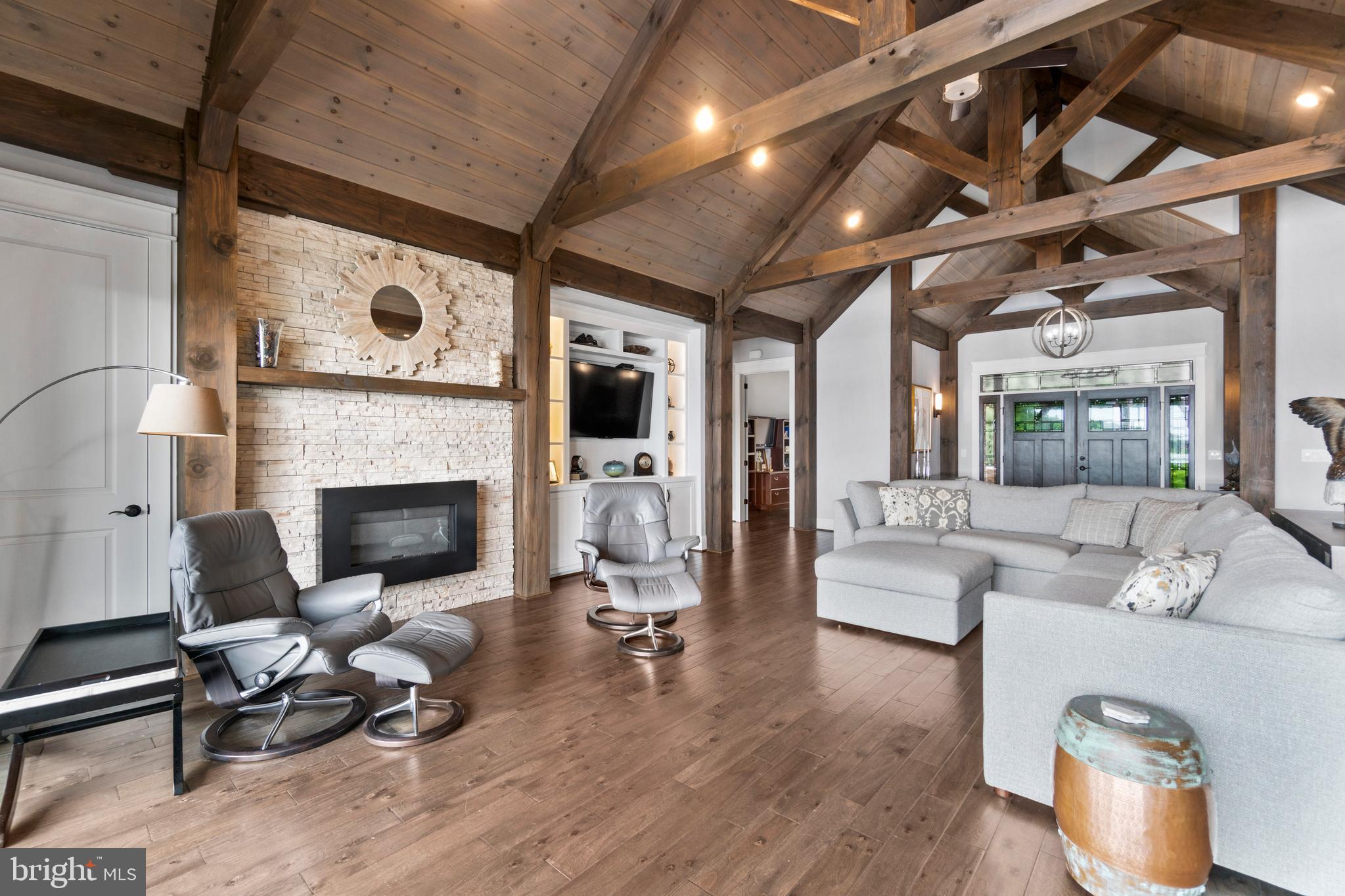 FAWN LAKE - Residential