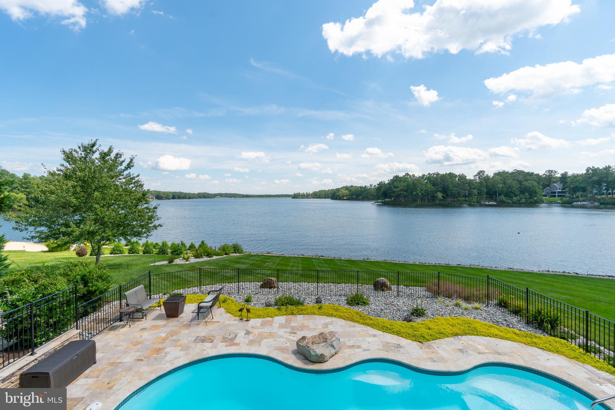 FAWN LAKE - Residential