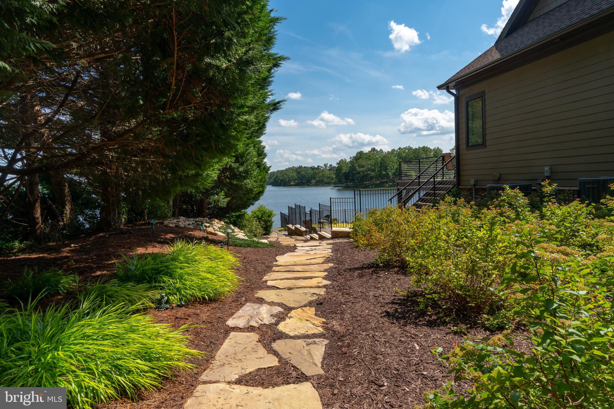 FAWN LAKE - Residential