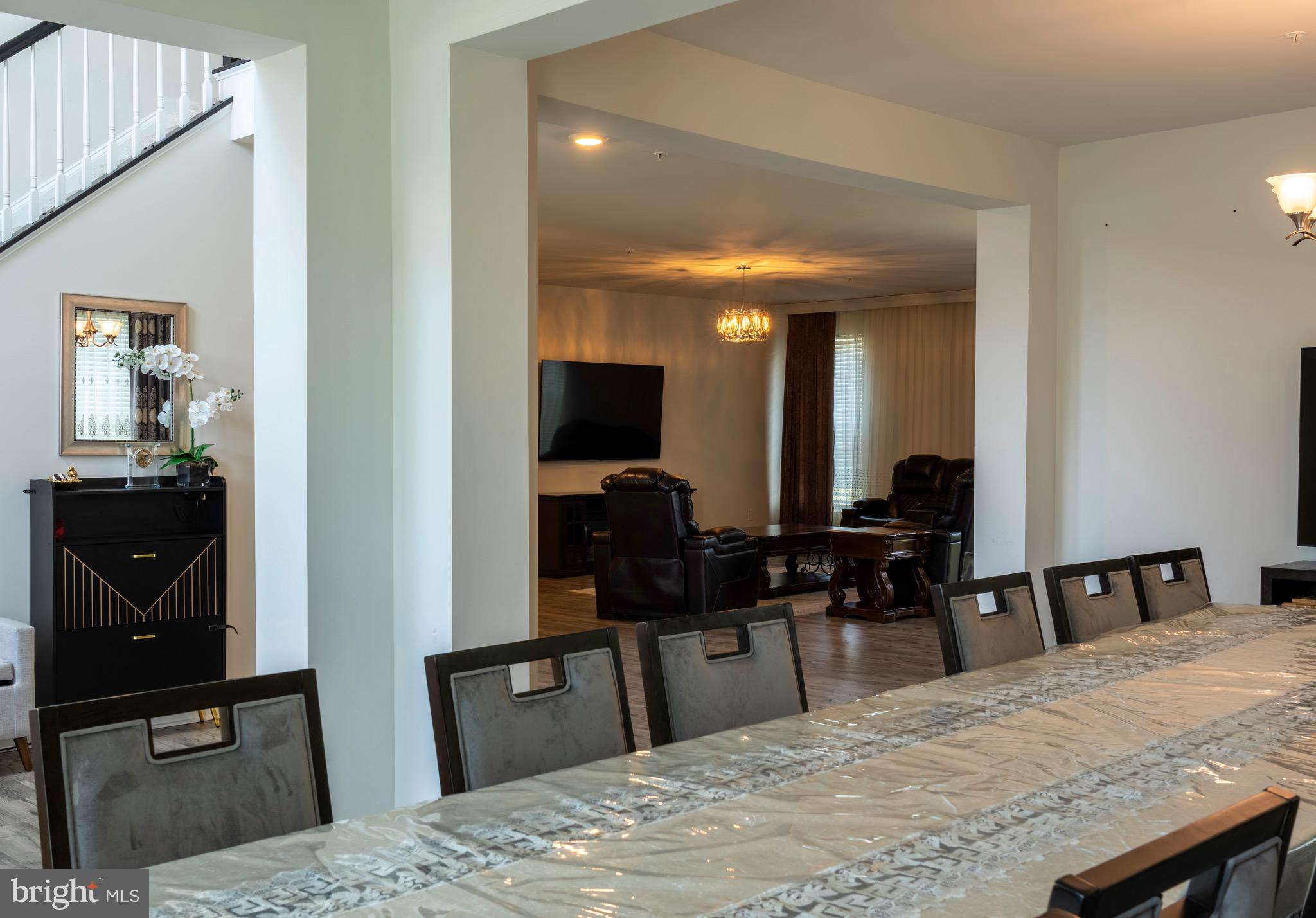 STONEGATE - Residential