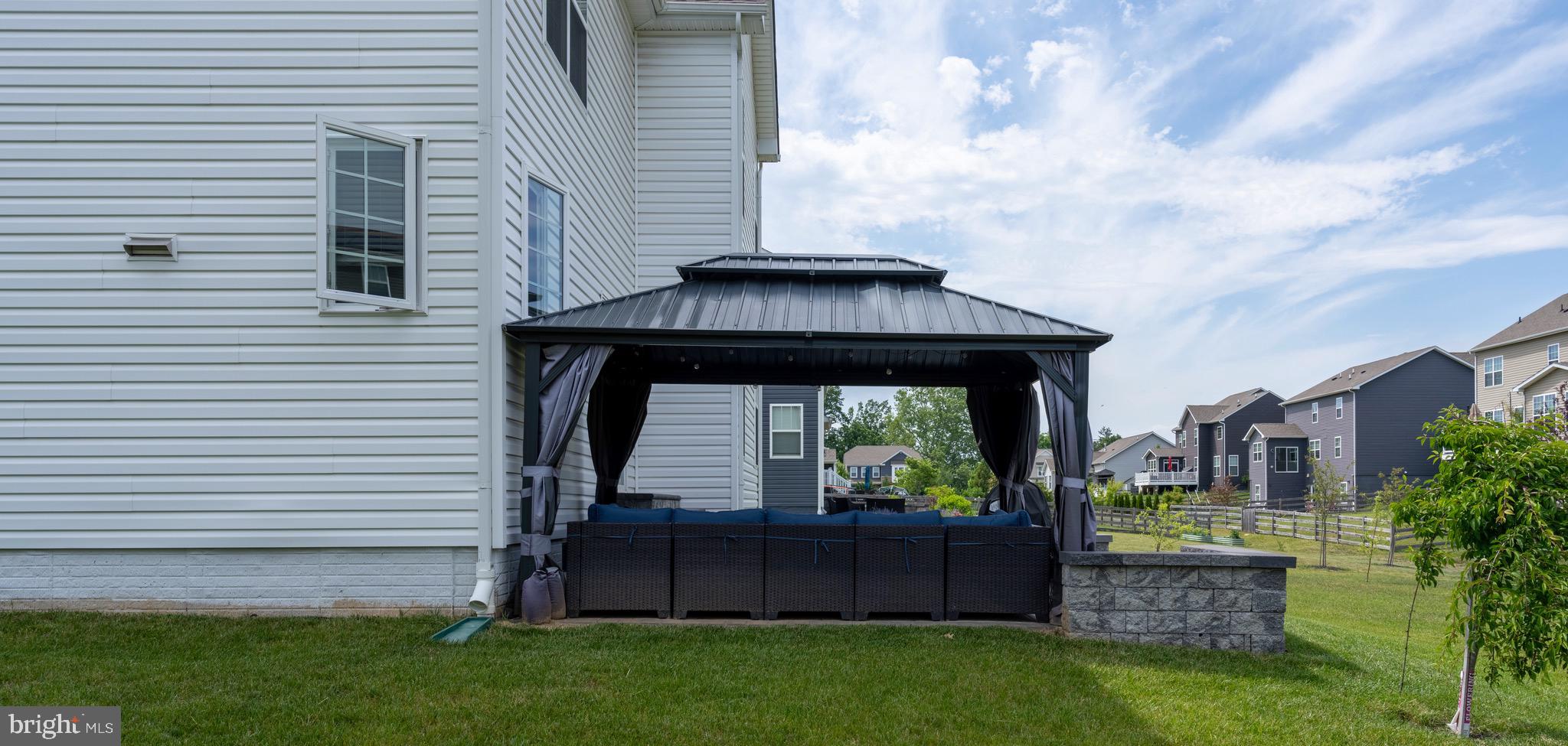 STONEGATE - Residential