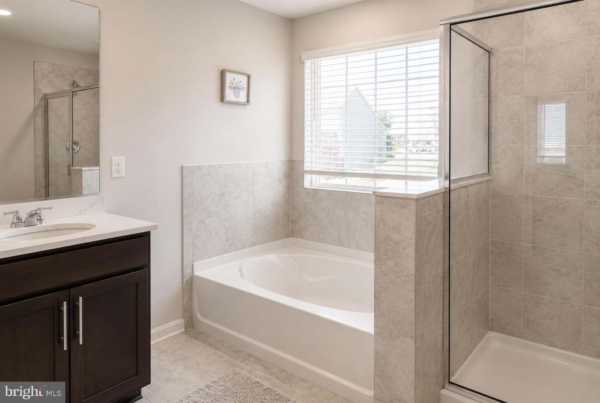 STONEGATE - Residential