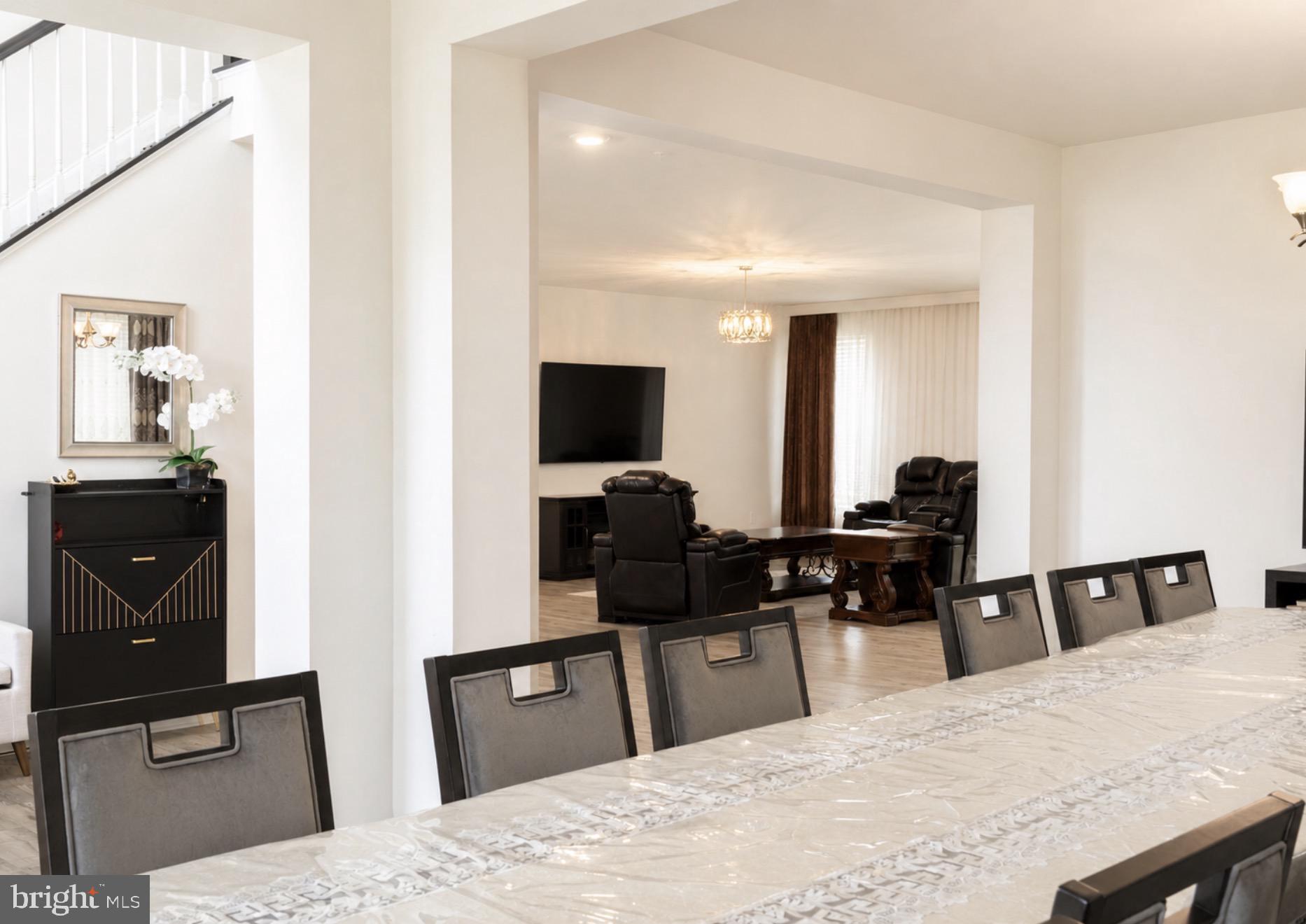 STONEGATE - Residential