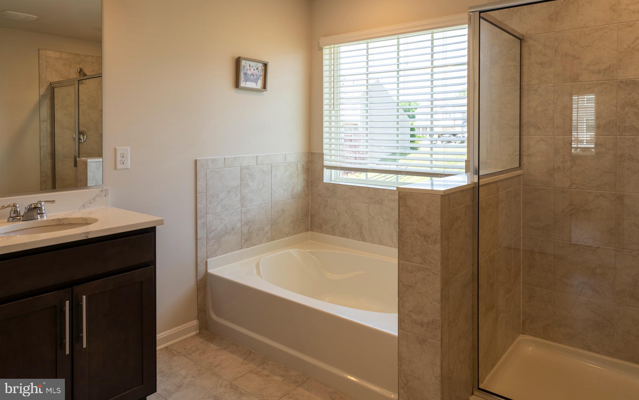 STONEGATE - Residential