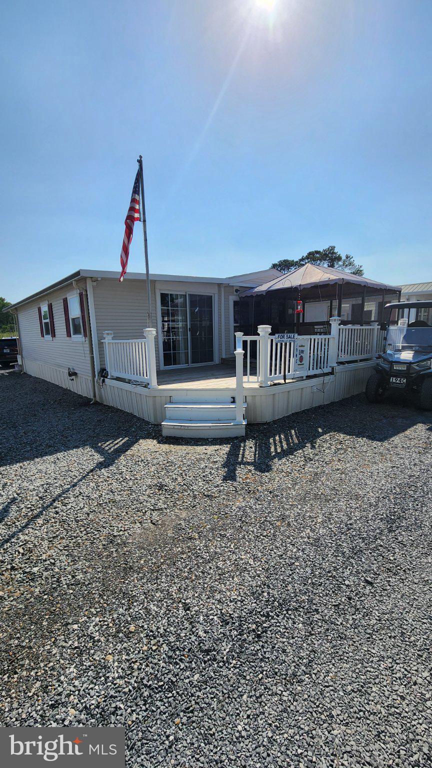 BEACH HARBOR - Residential