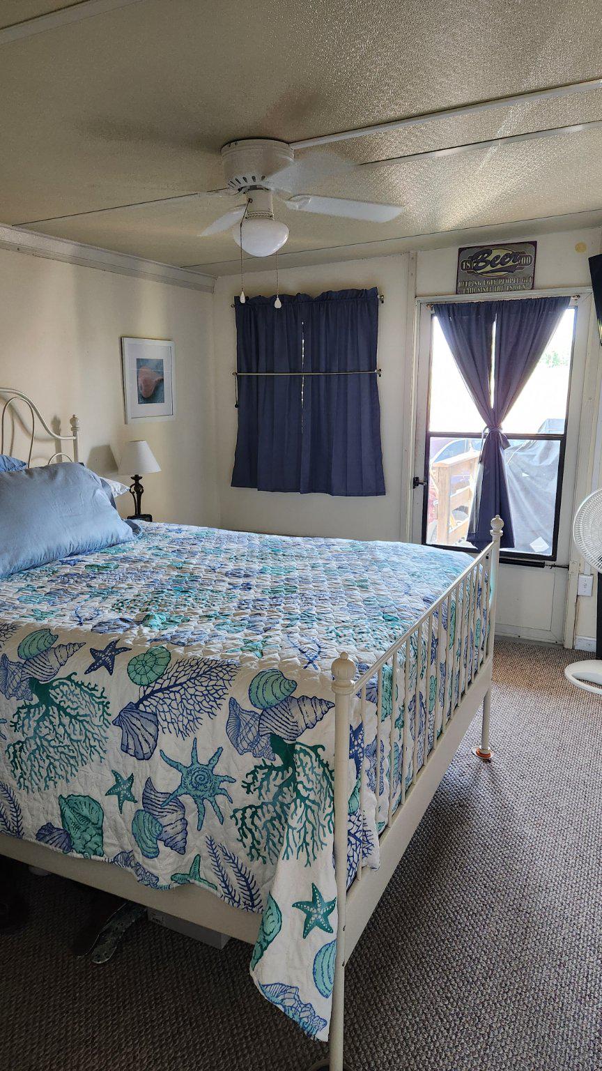 BEACH HARBOR - Residential