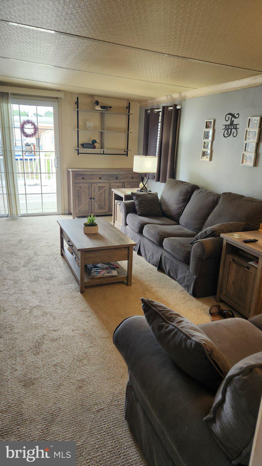 BEACH HARBOR - Residential
