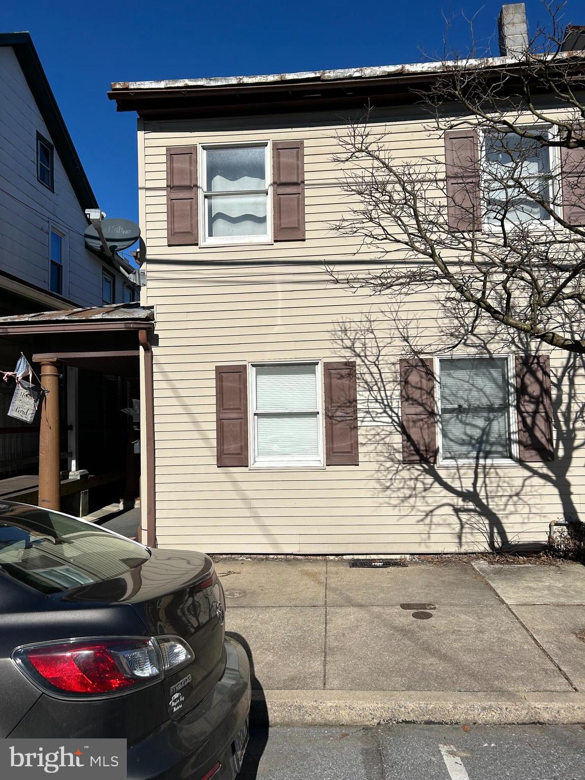 RESIDENTIAL - Residential Lease