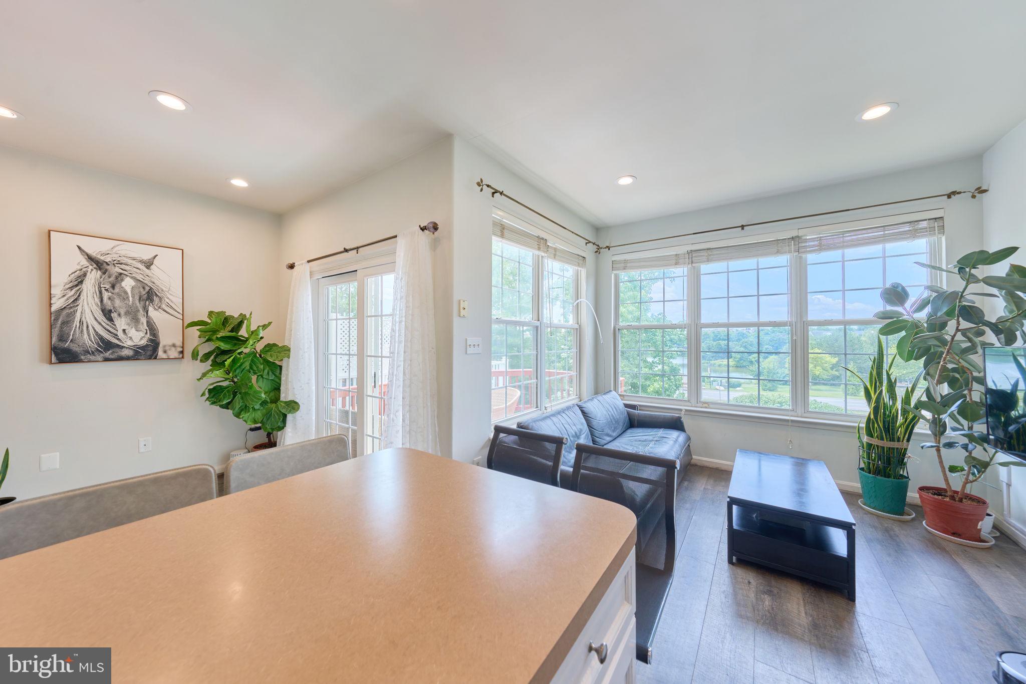 ASHBURN VILLAGE - Residential