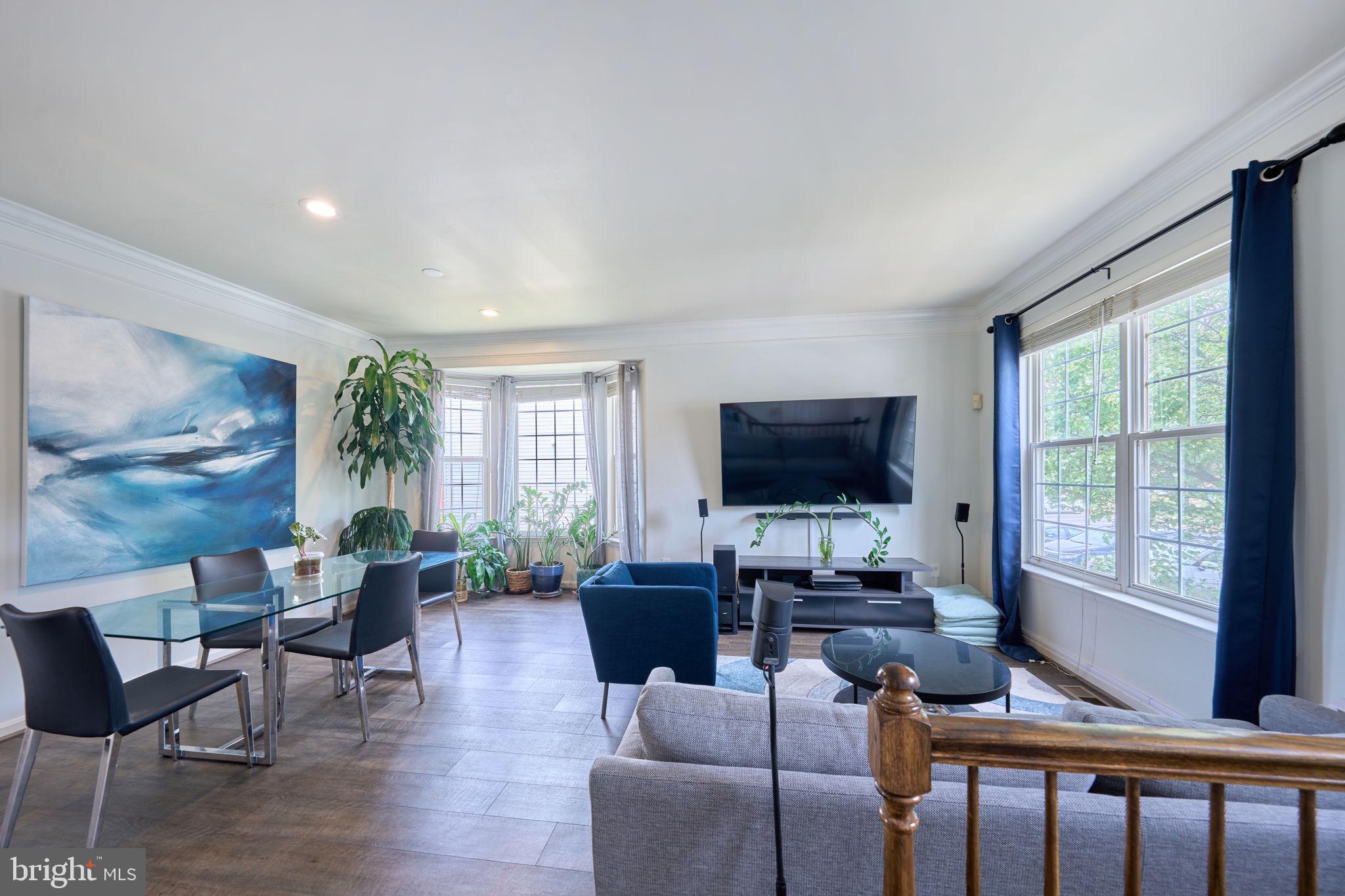 ASHBURN VILLAGE - Residential