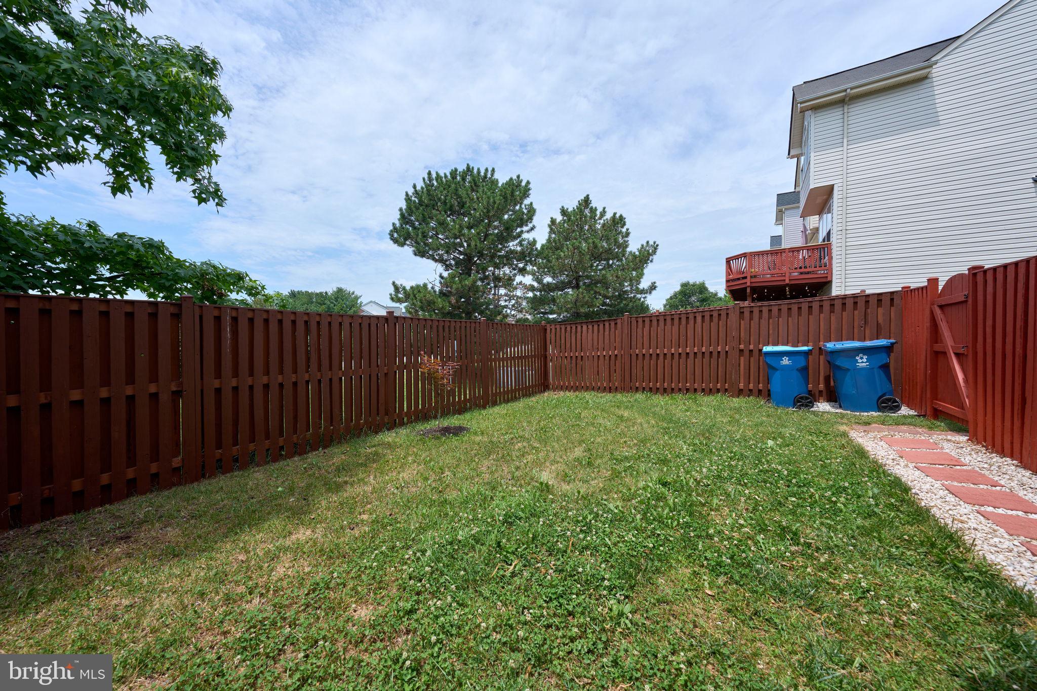 ASHBURN VILLAGE - Residential