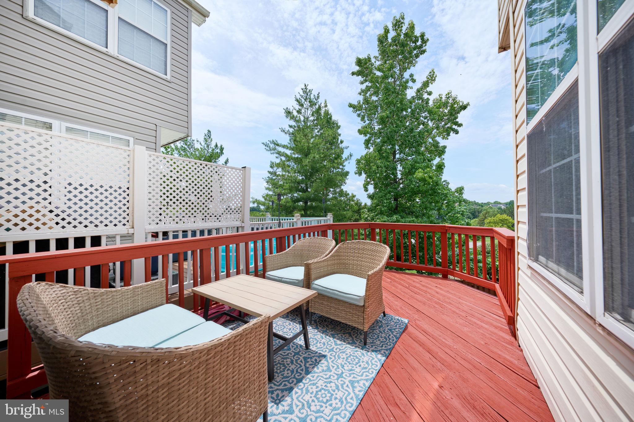 ASHBURN VILLAGE - Residential