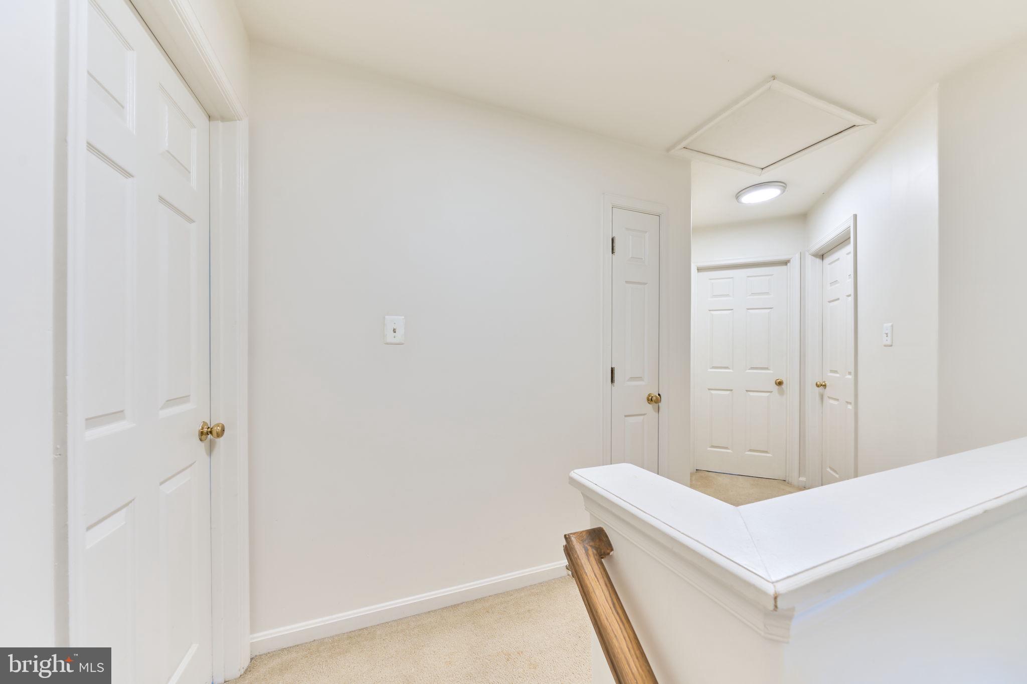 ASHBURN VILLAGE - Residential