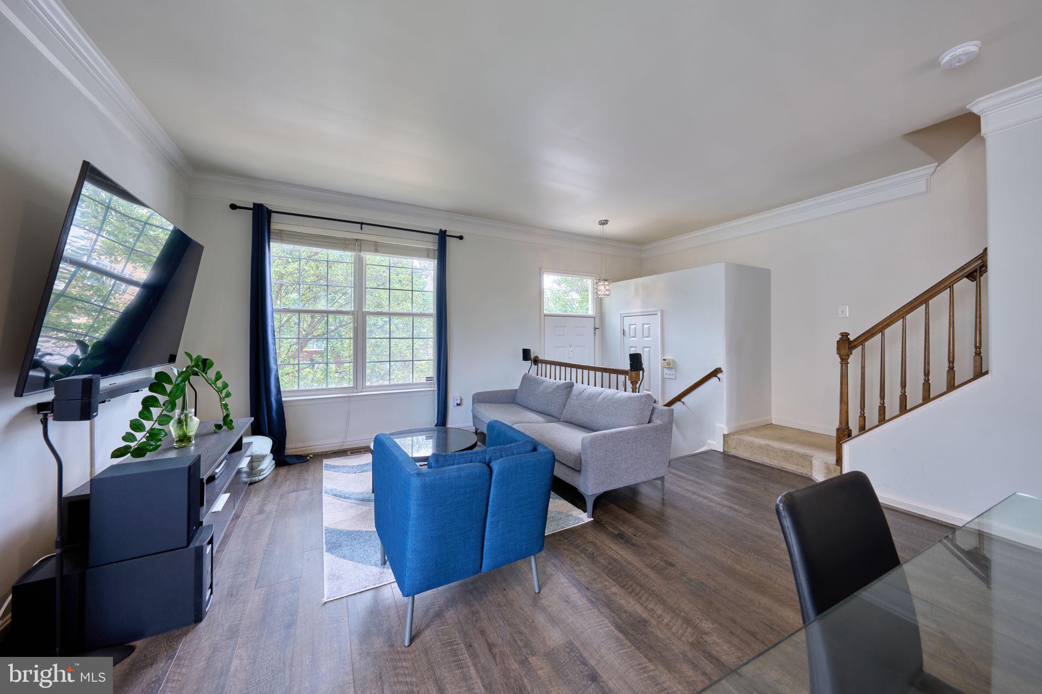 ASHBURN VILLAGE - Residential