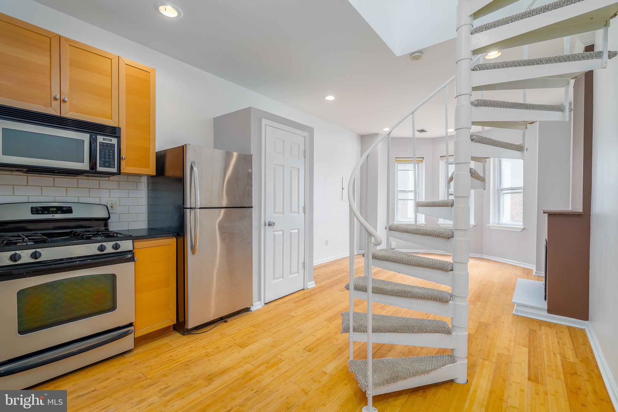GRADUATE HOSPITAL - Residential Lease