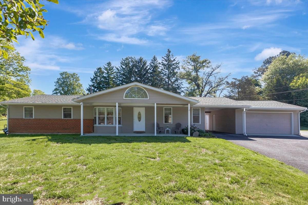 SUNNYBROOK FARMS - Residential
