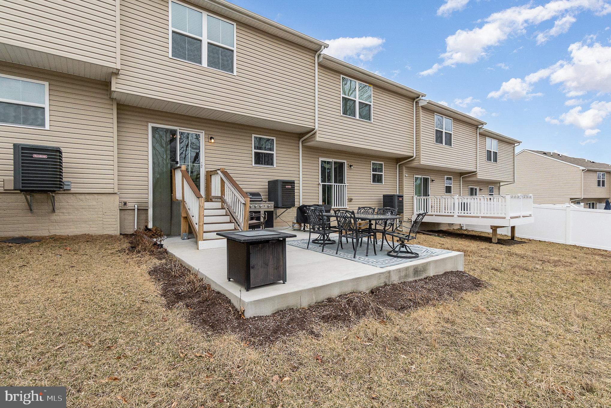 CHESAPEAKE CLUB - Residential