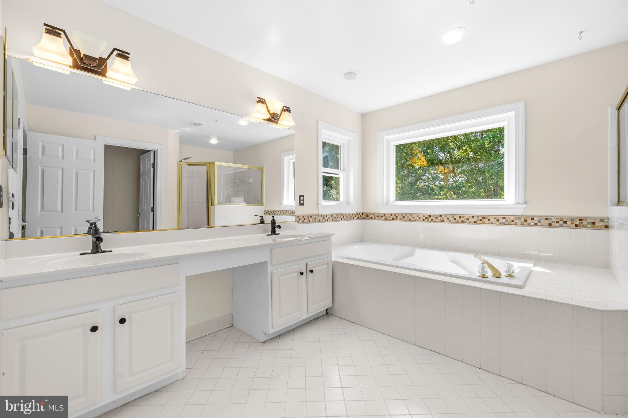 HILLBROOK SPRING - Residential