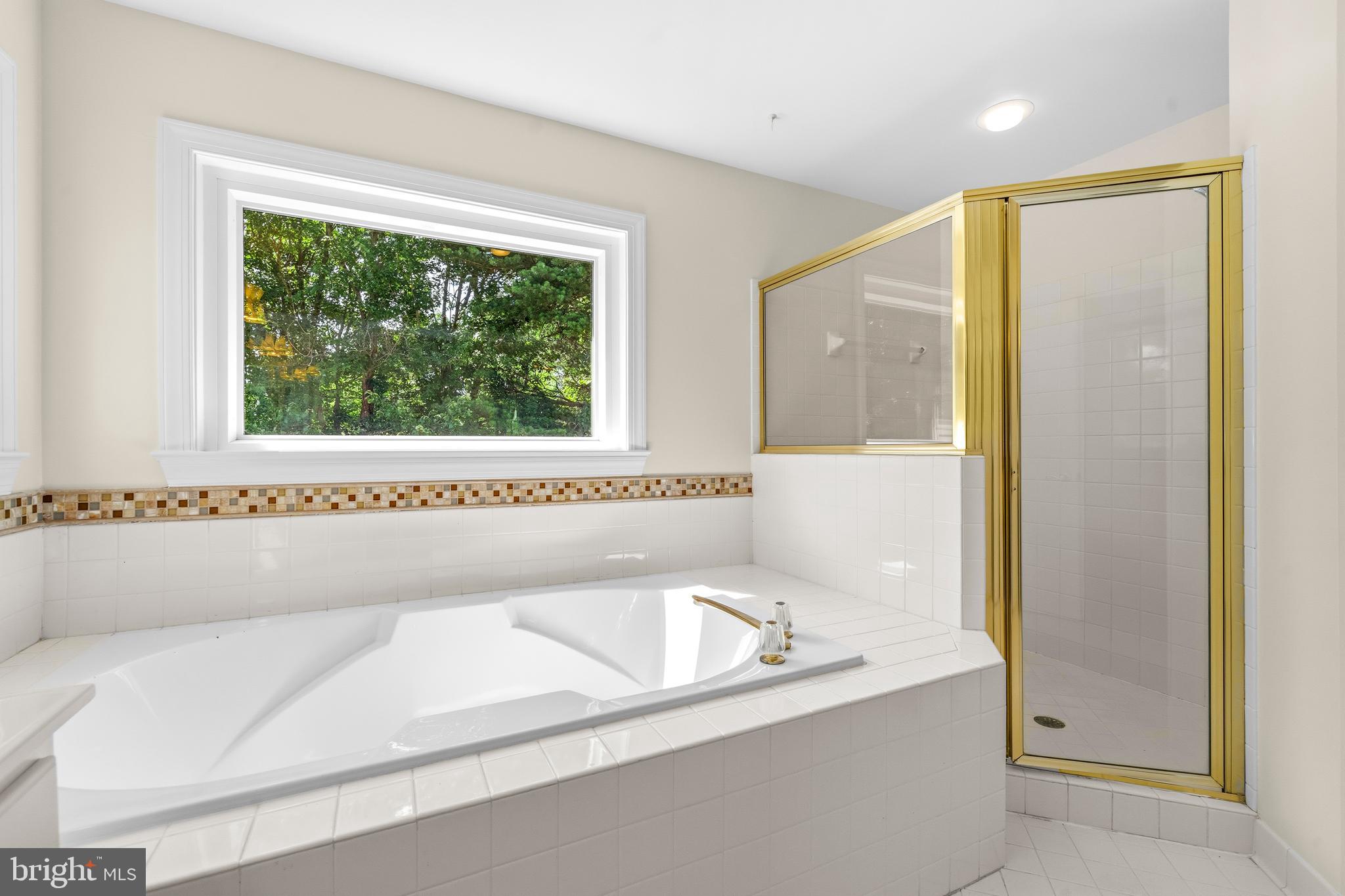 HILLBROOK SPRING - Residential