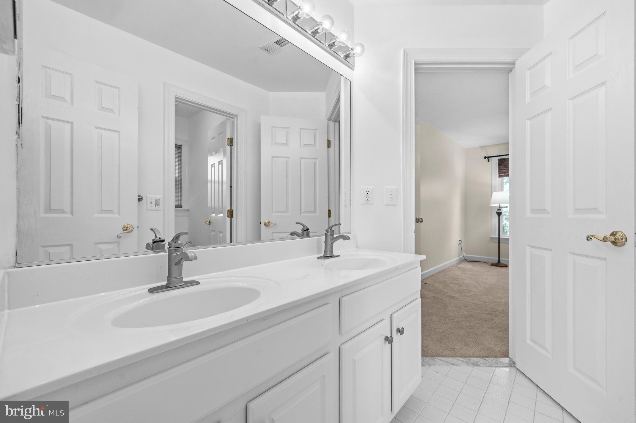 HILLBROOK SPRING - Residential