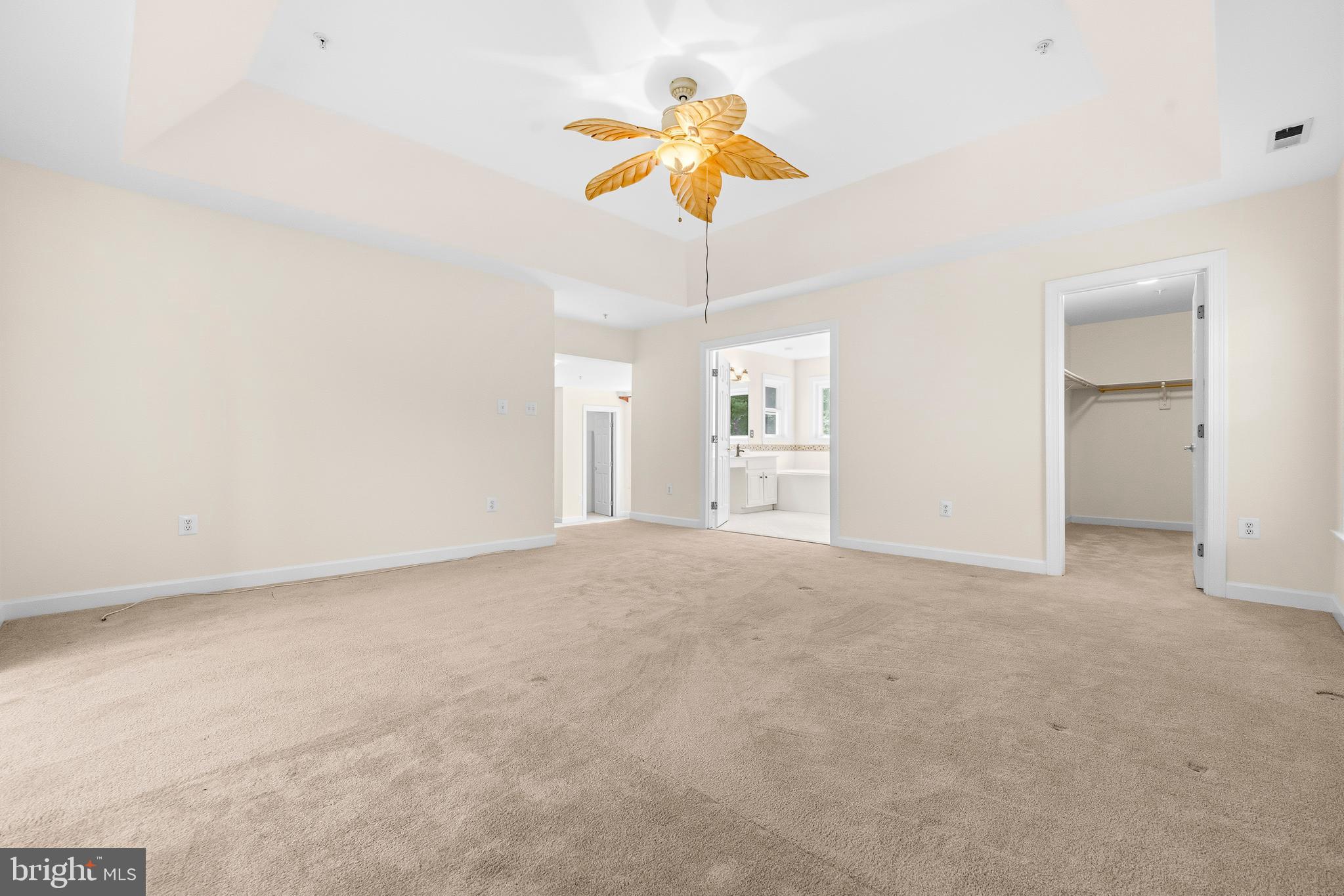 HILLBROOK SPRING - Residential
