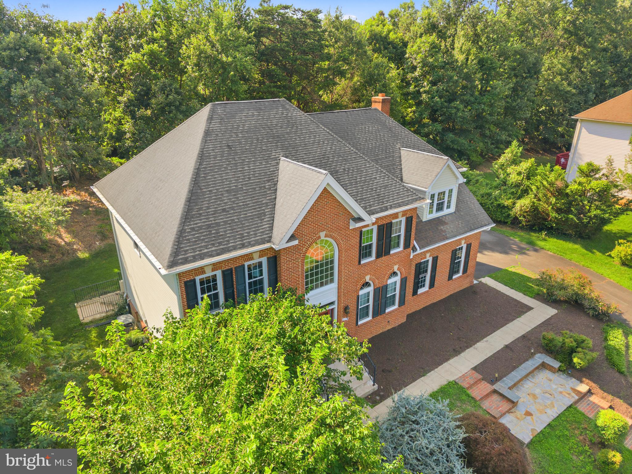 HILLBROOK SPRING - Residential