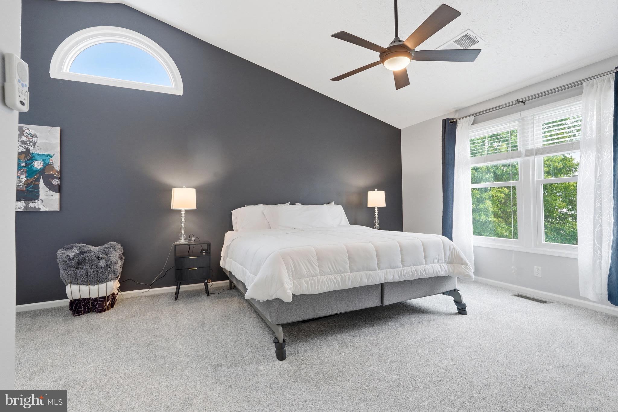 SENECA CHASE - Residential