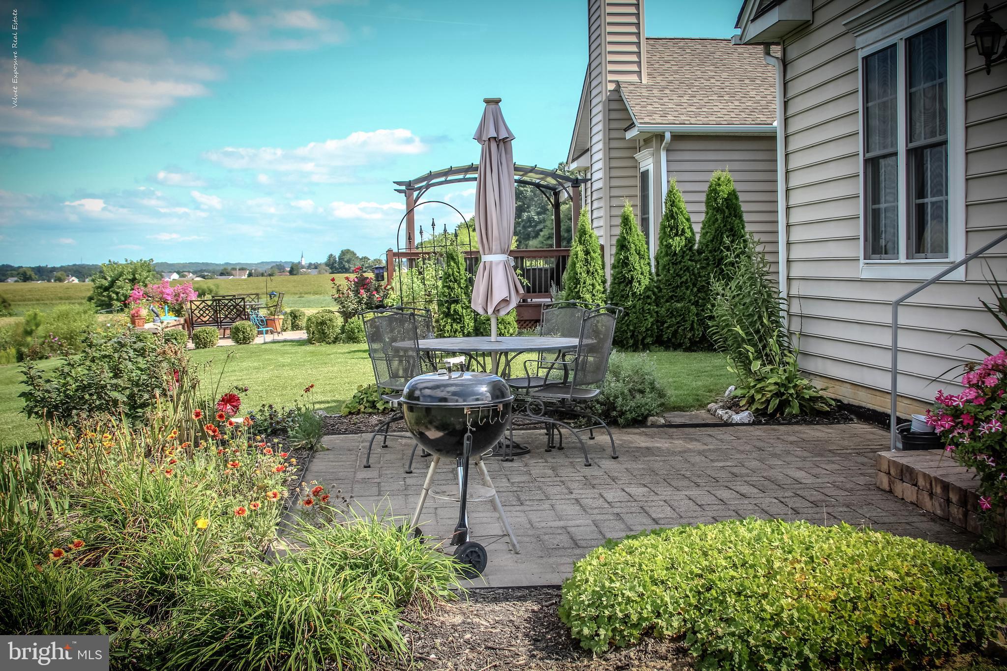 THE VILLAS AT CATTAIL - Residential