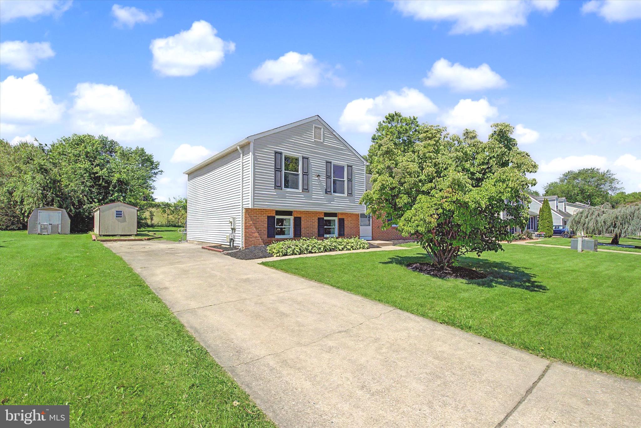 HILLSDALE - Residential