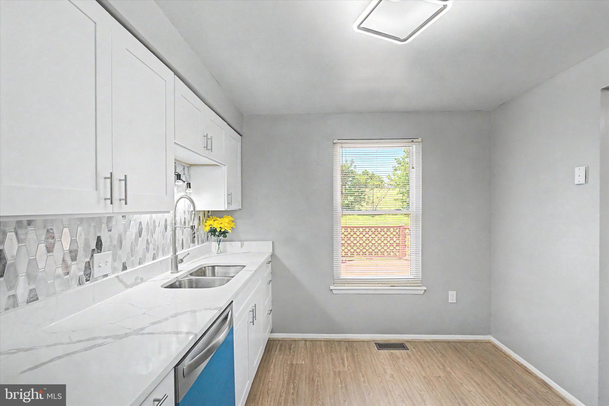 HILLSDALE - Residential