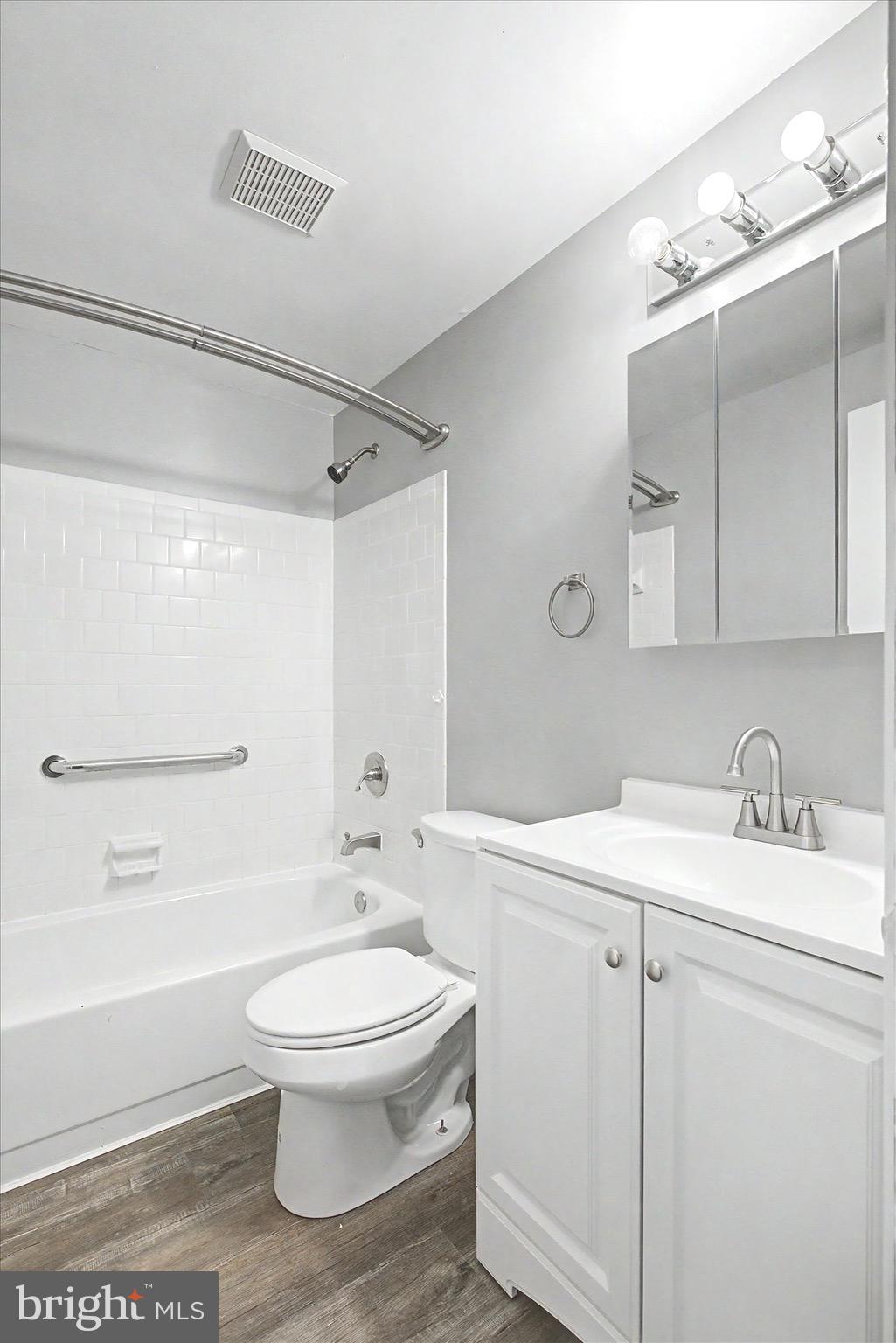 HILLSDALE - Residential