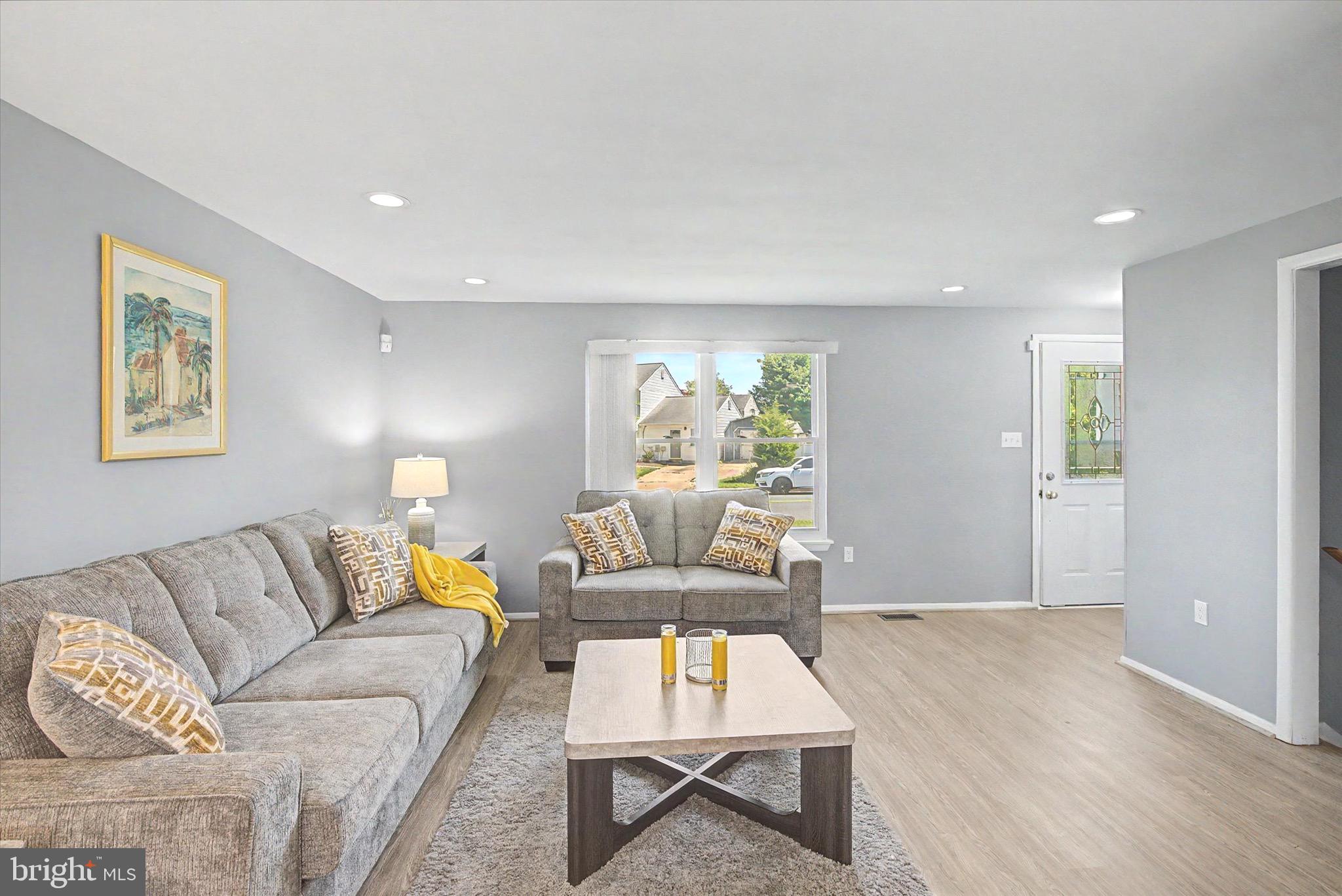 HILLSDALE - Residential