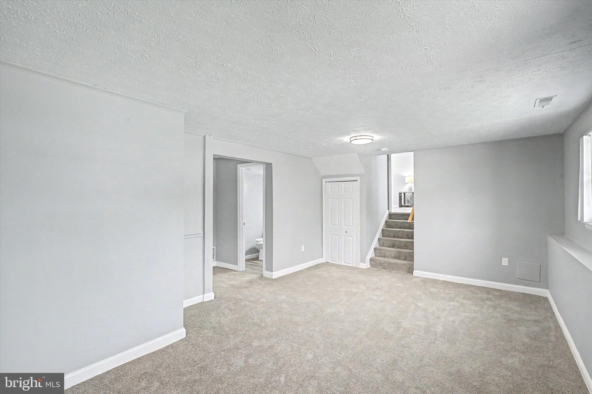 HILLSDALE - Residential