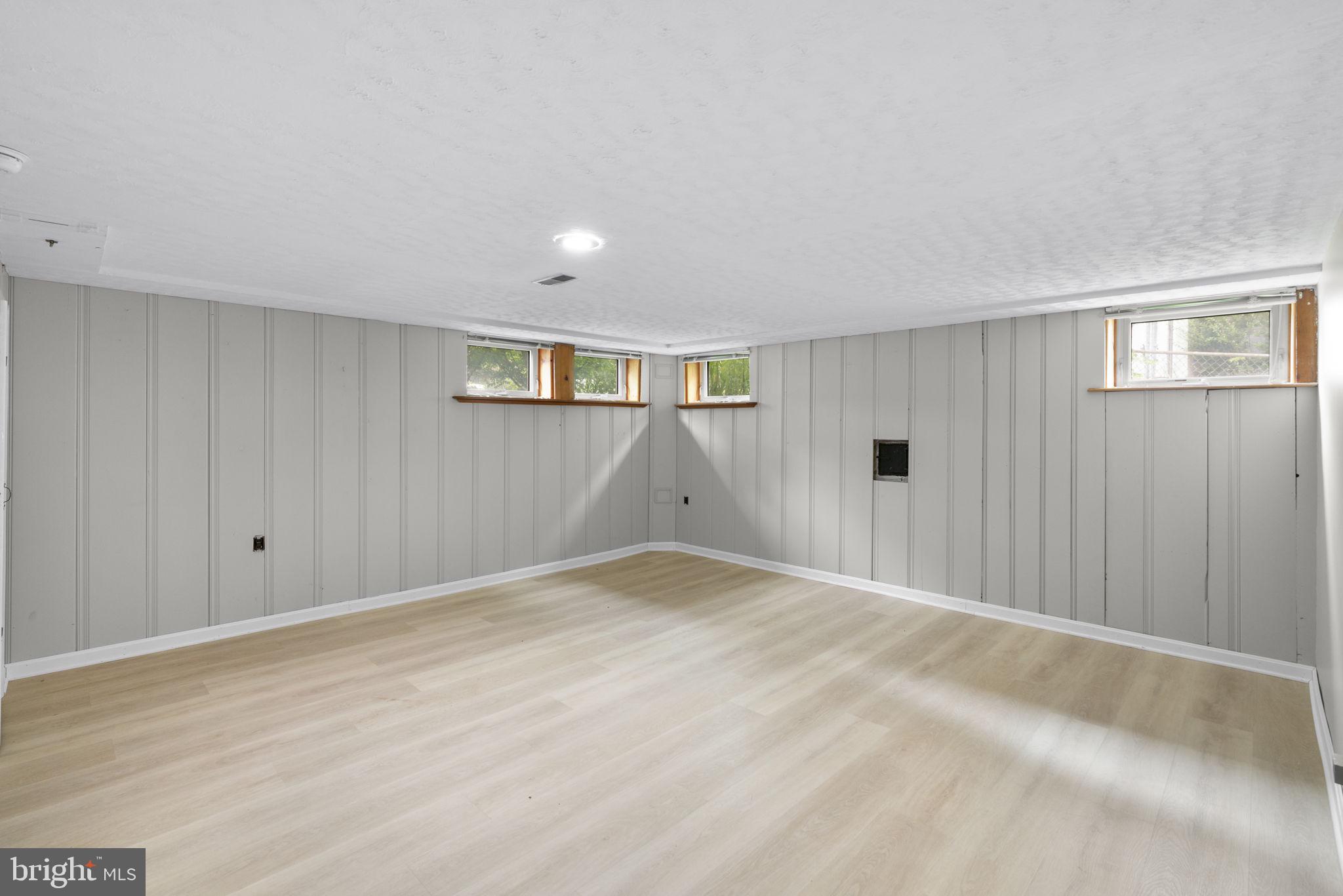 ACADEMY HEIGHTS - Residential