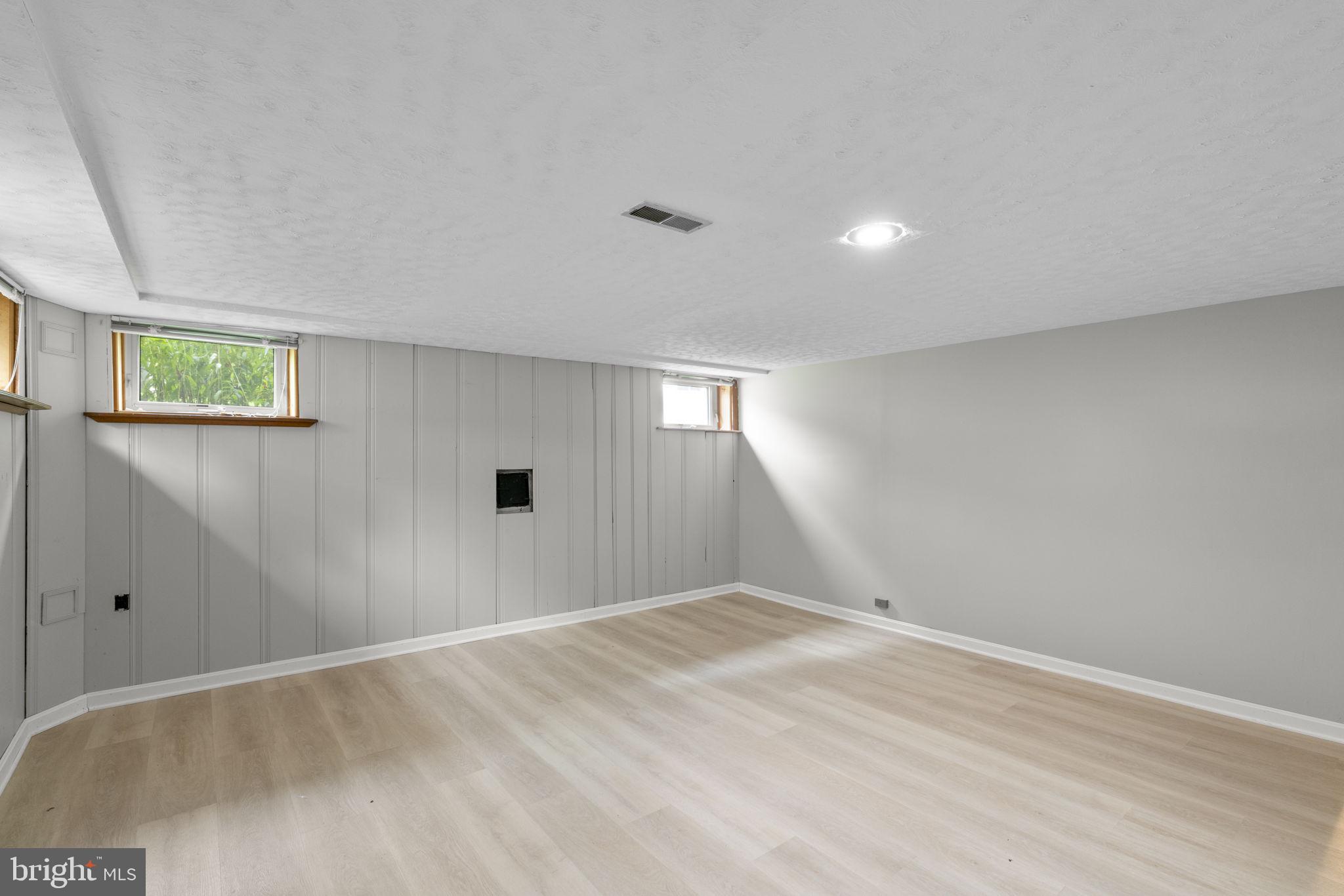 ACADEMY HEIGHTS - Residential