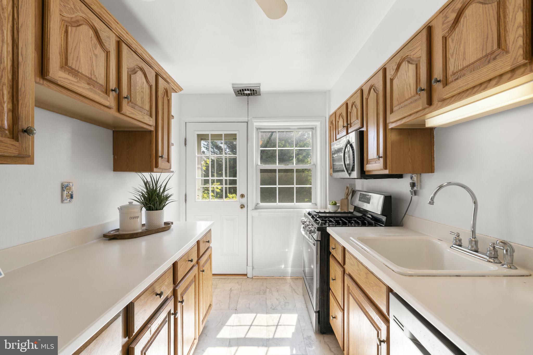 ACADEMY HEIGHTS - Residential