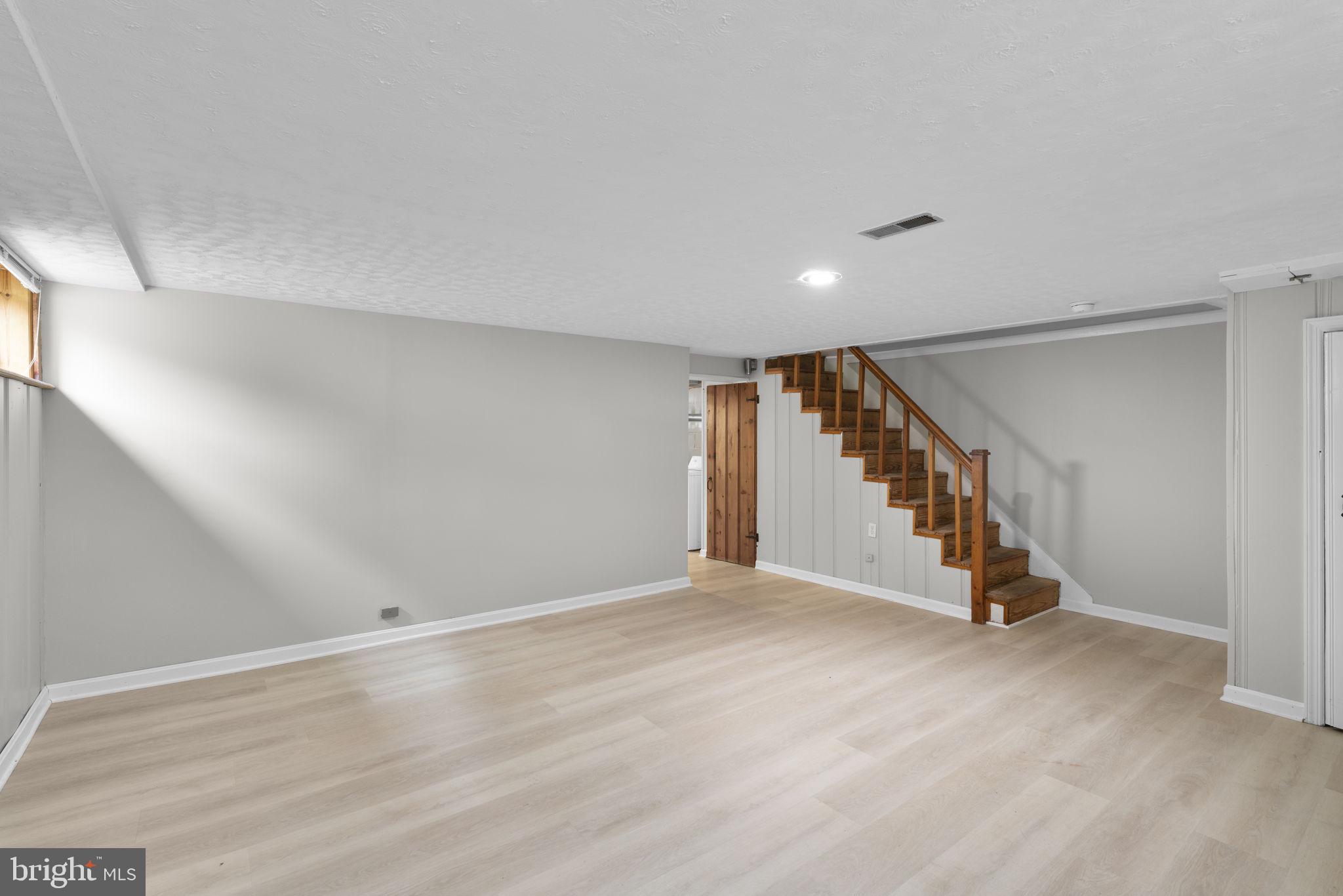 ACADEMY HEIGHTS - Residential