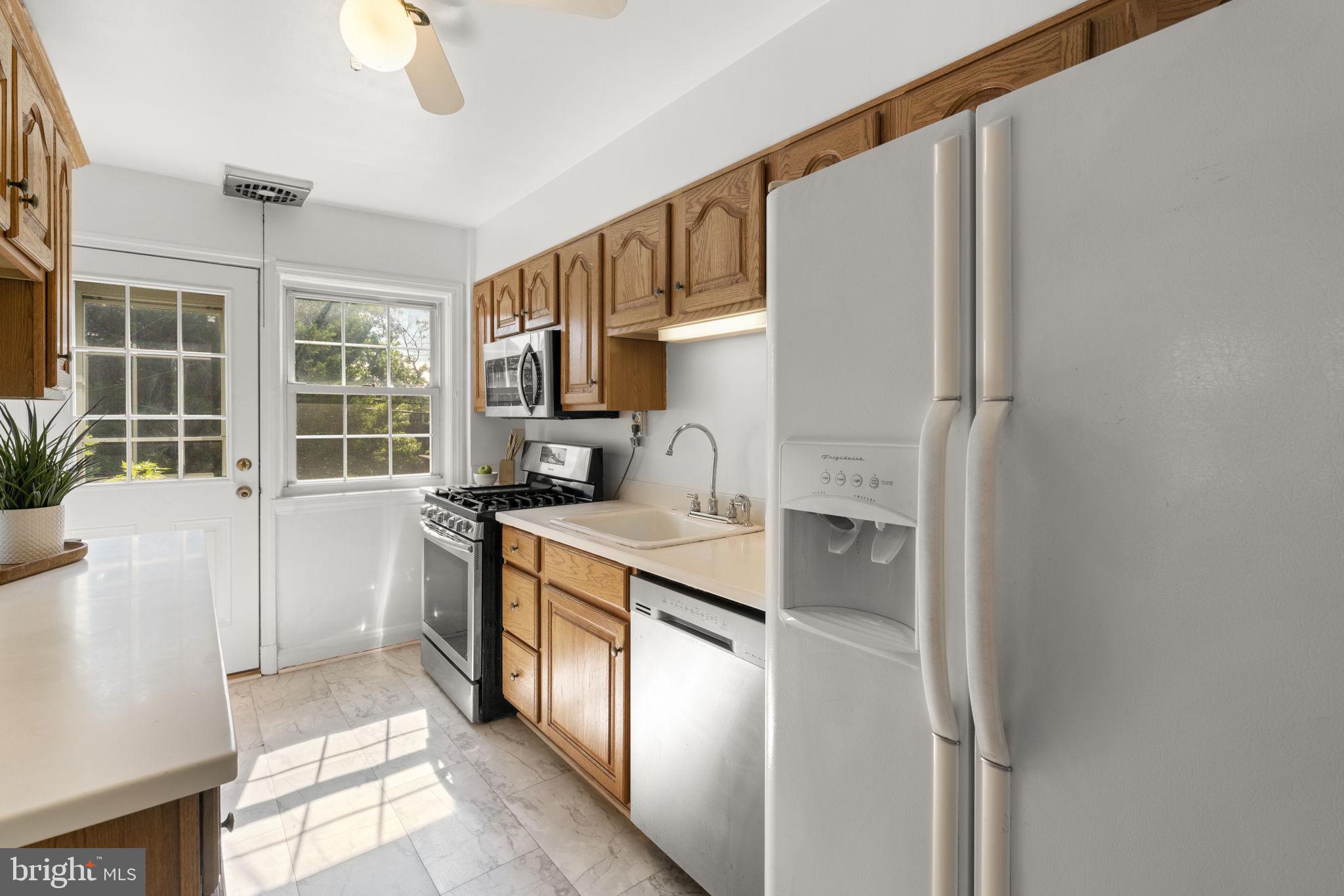 ACADEMY HEIGHTS - Residential