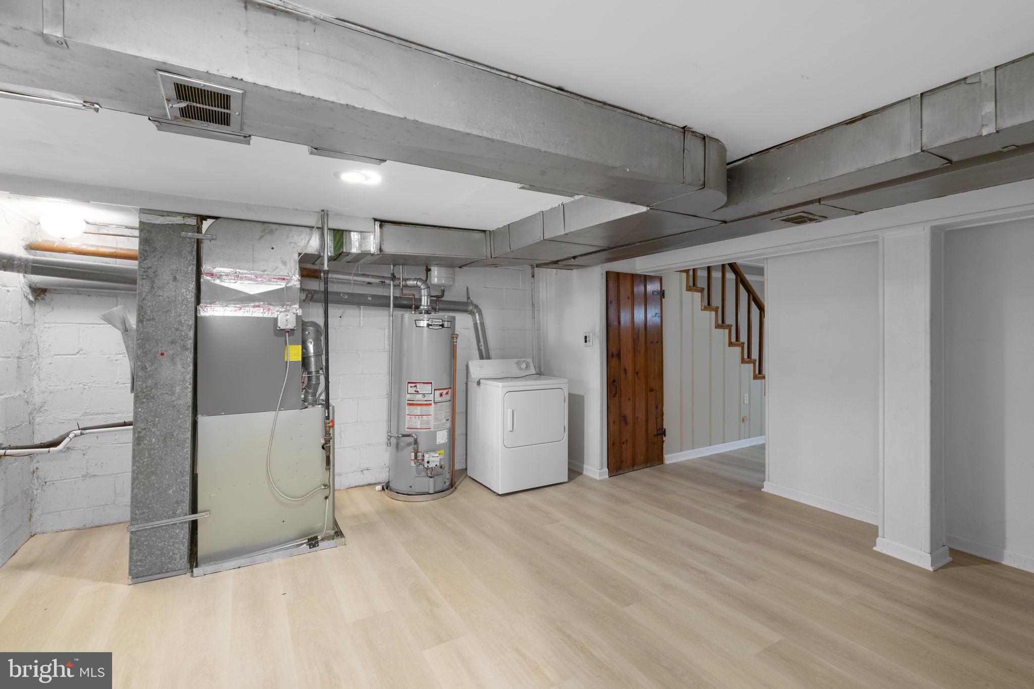 ACADEMY HEIGHTS - Residential