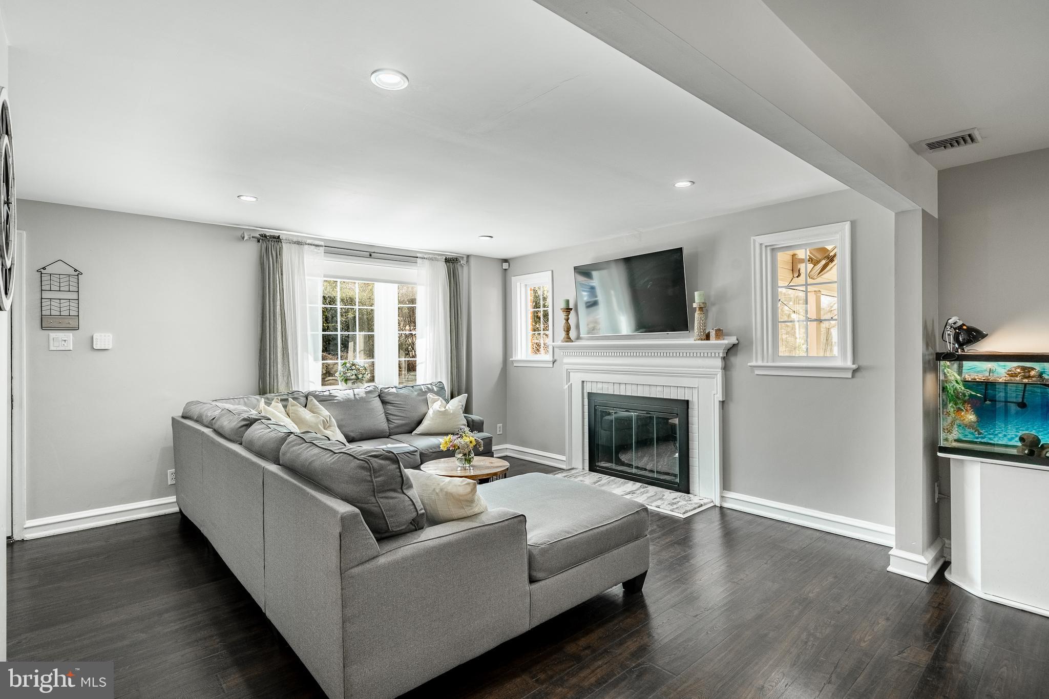 CARROLL PARK - Residential