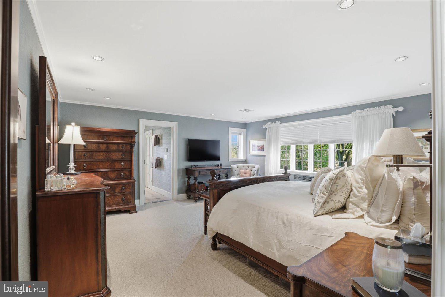 SCHOOL LANE HILLS - Residential