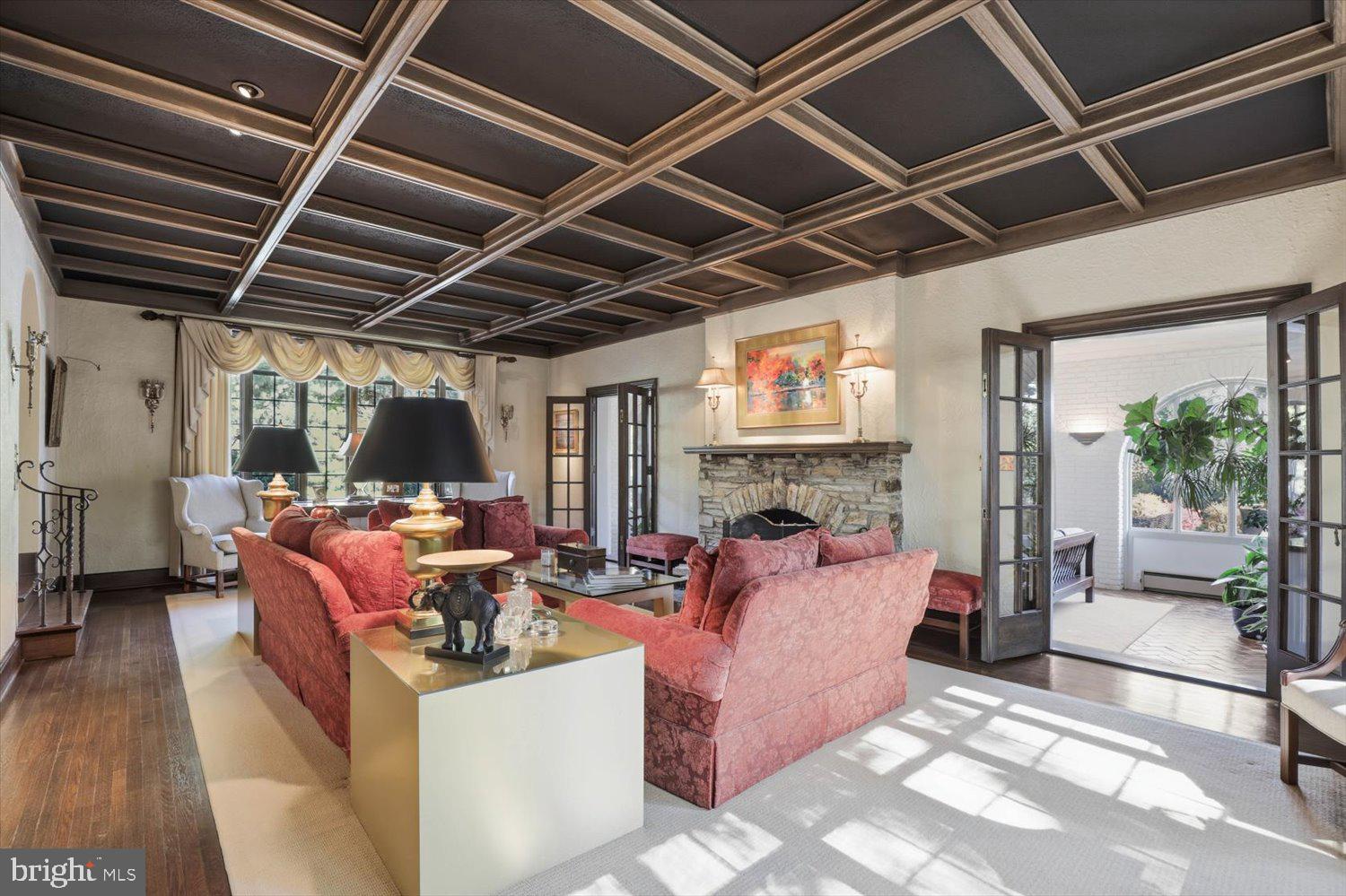 SCHOOL LANE HILLS - Residential