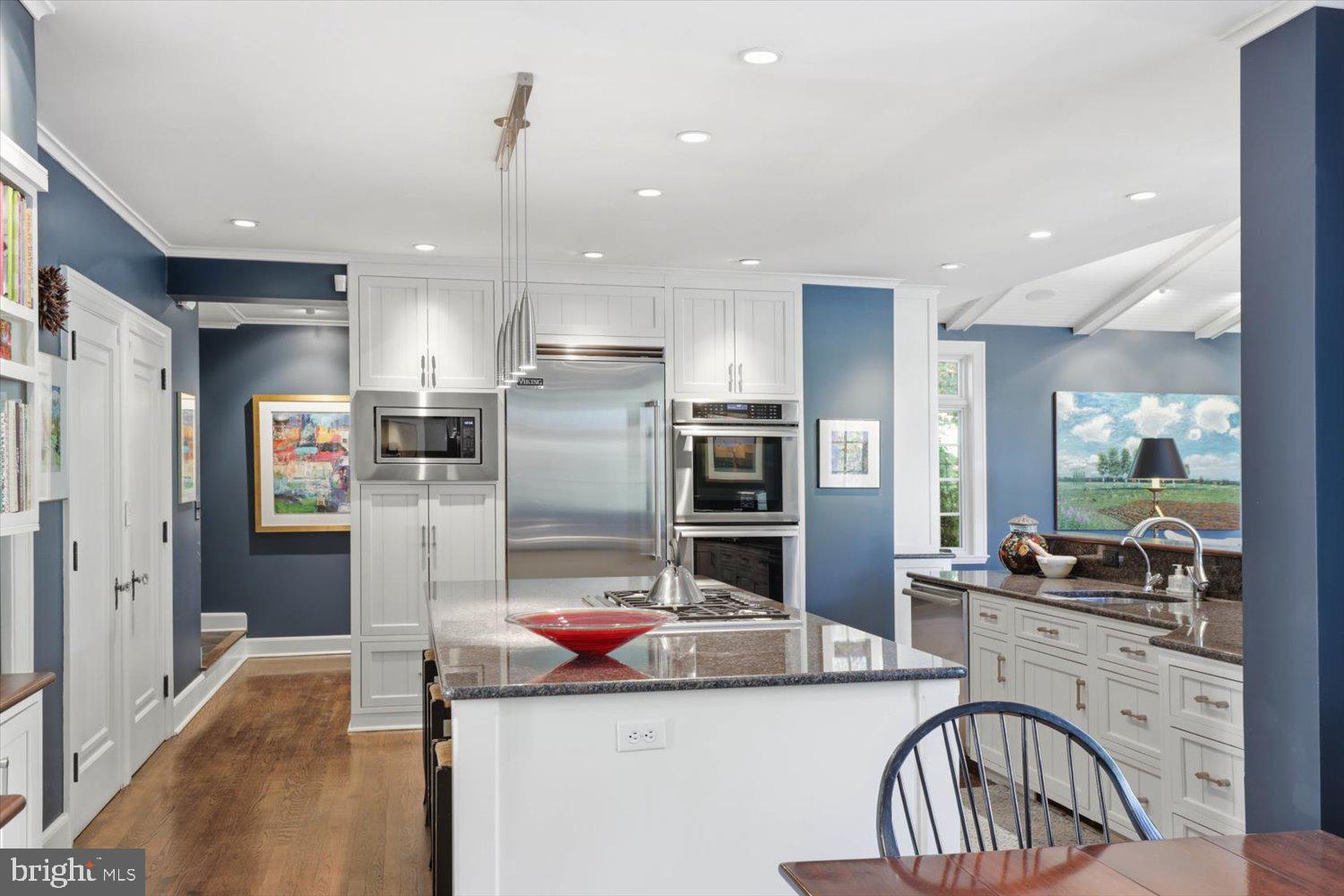 SCHOOL LANE HILLS - Residential