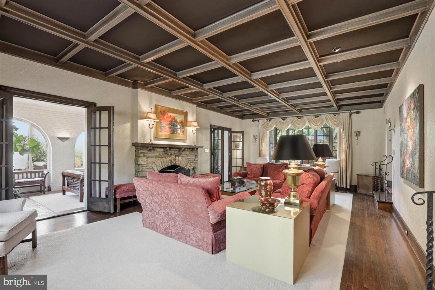 SCHOOL LANE HILLS - Residential