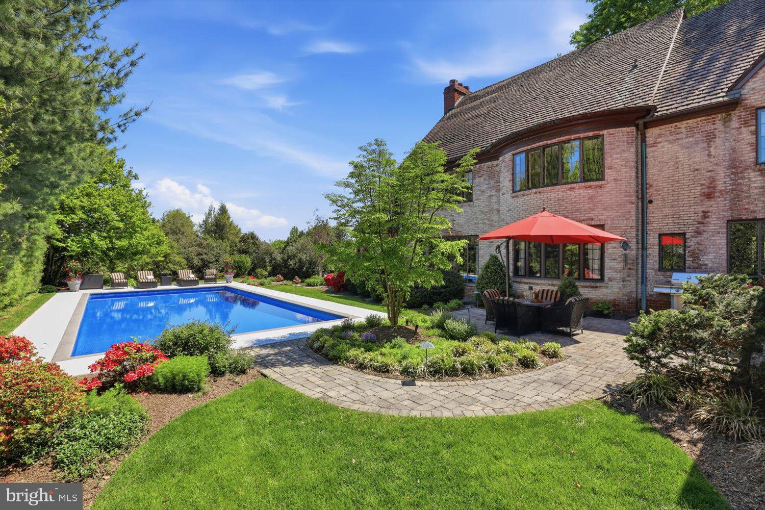 SCHOOL LANE HILLS - Residential