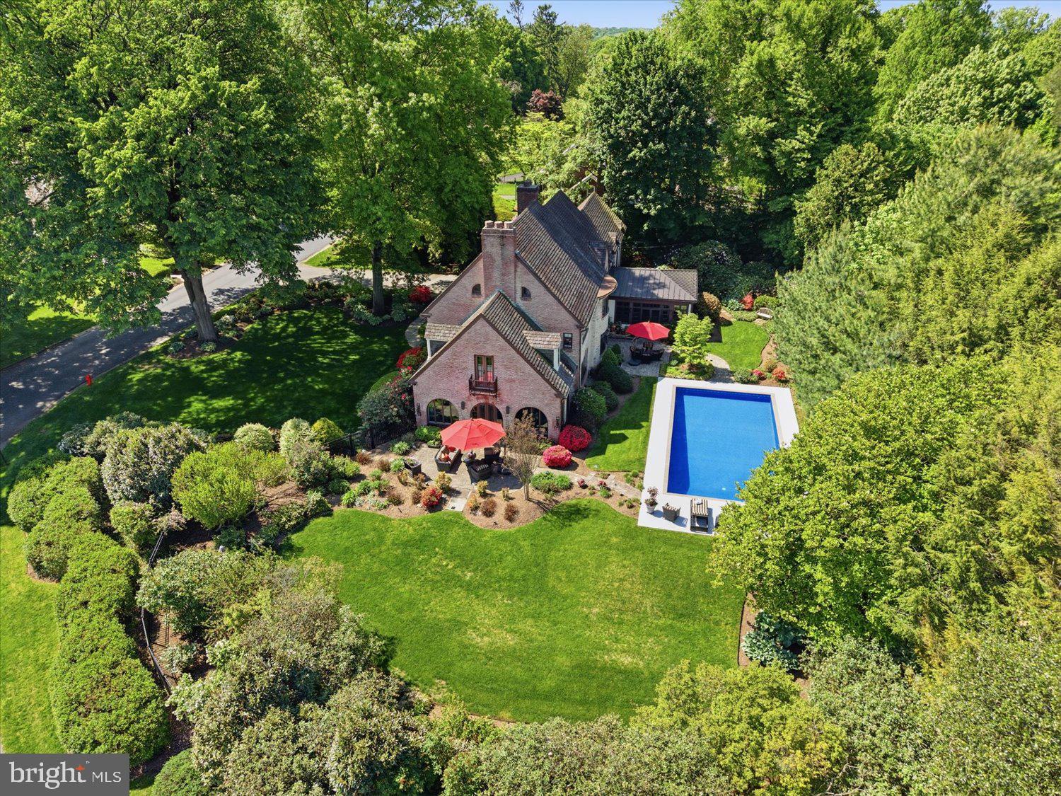 SCHOOL LANE HILLS - Residential